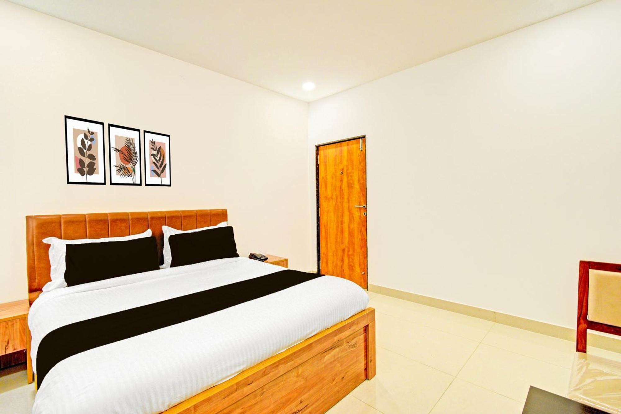 Super Townhouse Oak Suchitra Kompally Road Formerly Sun Moon Hotels Trimulgherry Εξωτερικό φωτογραφία