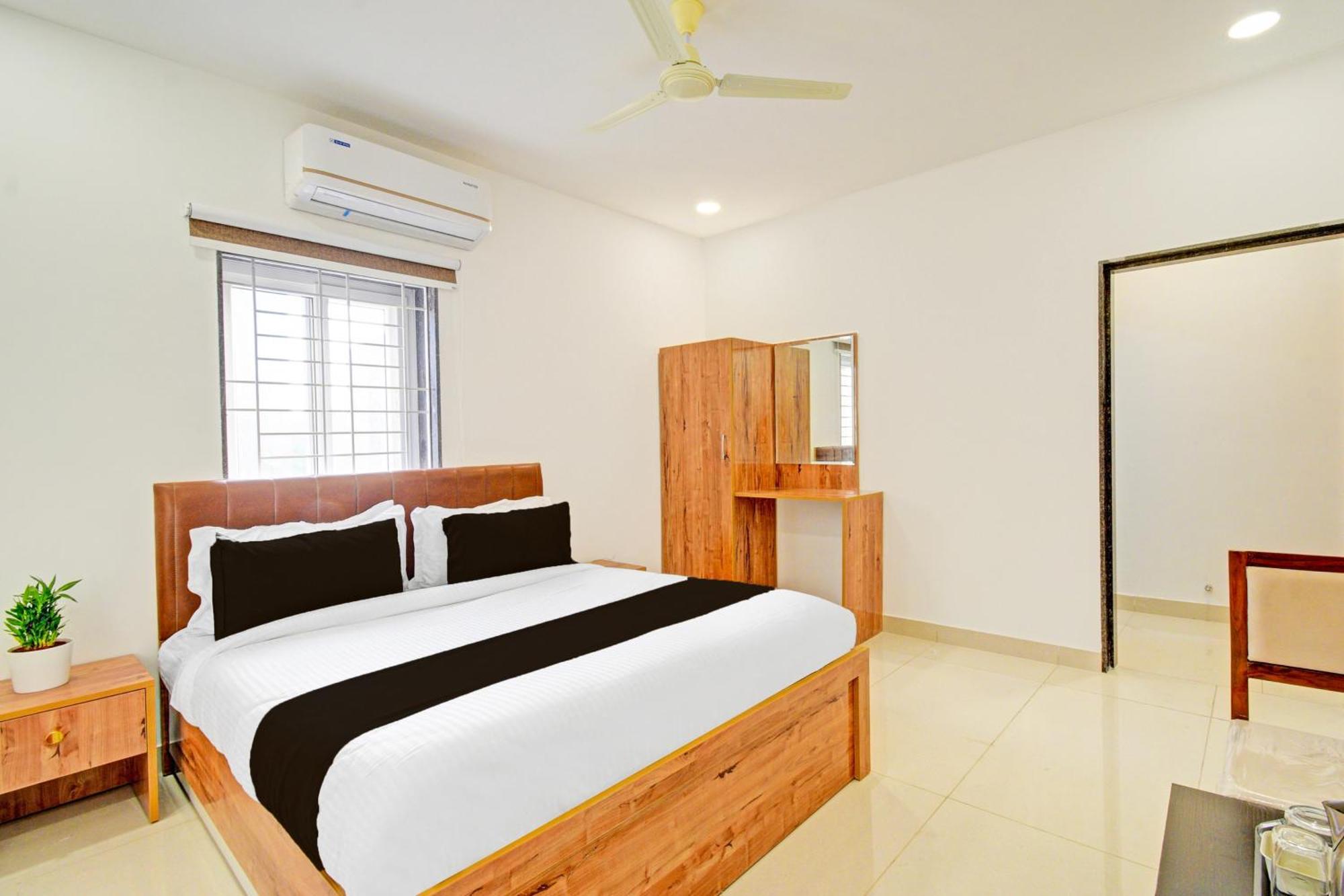 Super Townhouse Oak Suchitra Kompally Road Formerly Sun Moon Hotels Trimulgherry Εξωτερικό φωτογραφία