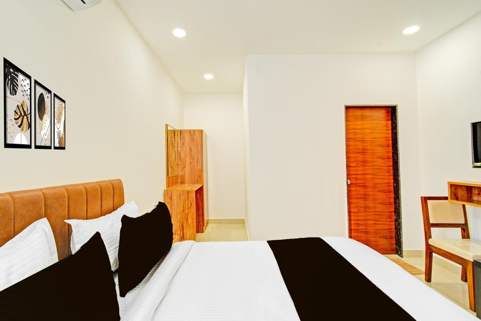 Super Townhouse Oak Suchitra Kompally Road Formerly Sun Moon Hotels Trimulgherry Εξωτερικό φωτογραφία